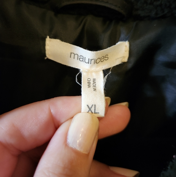 Maurices Buffalo Plaid Sherpa Vest, XL - Picture 3 of 4